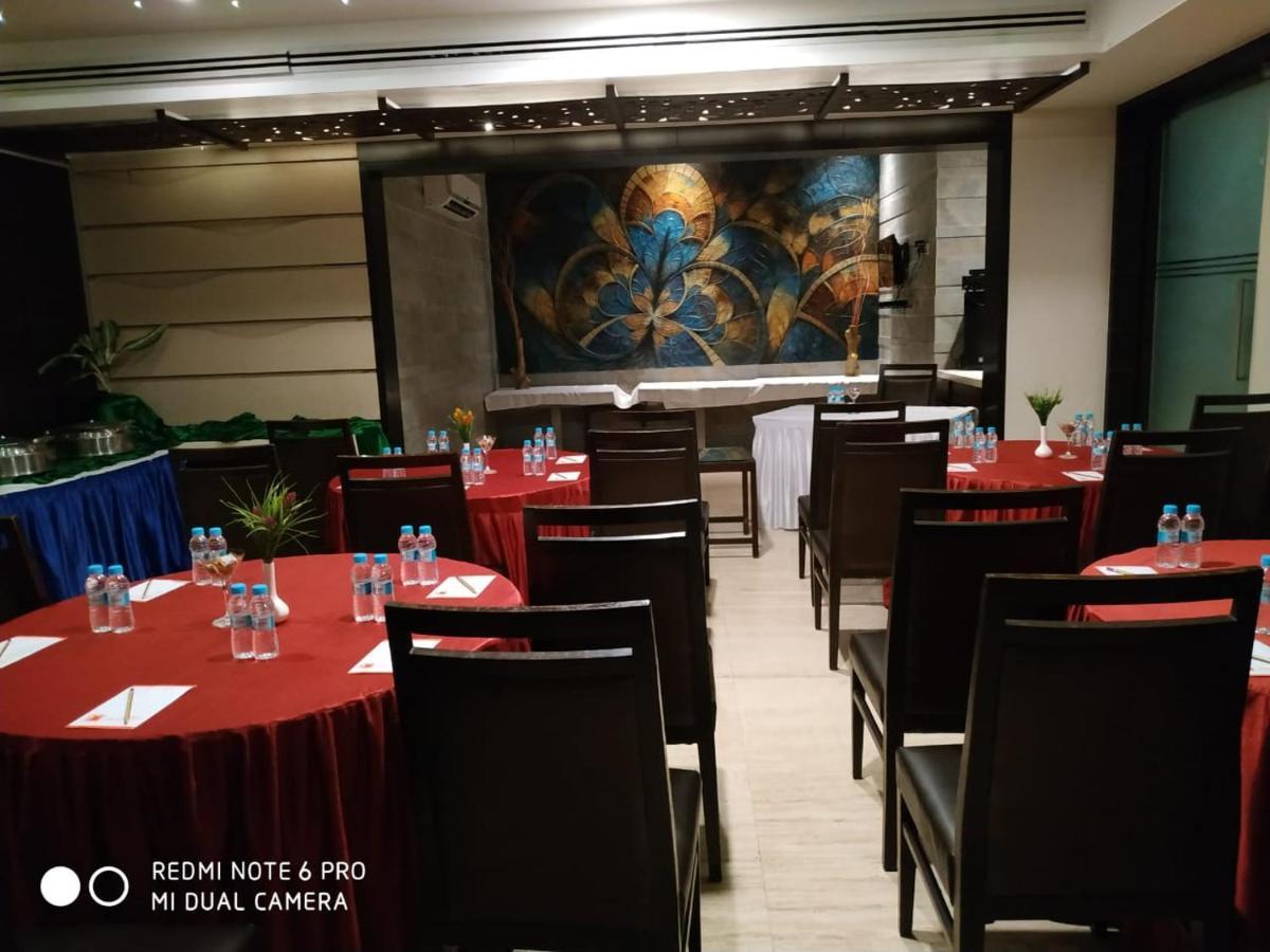 Tarawade Clarks Inn Pune Dış mekan fotoğraf