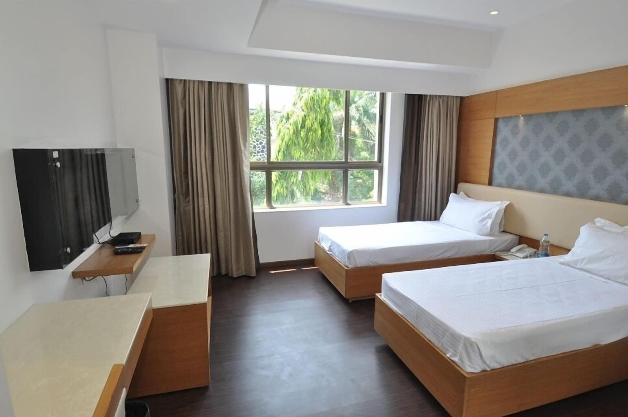 Tarawade Clarks Inn Pune Dış mekan fotoğraf