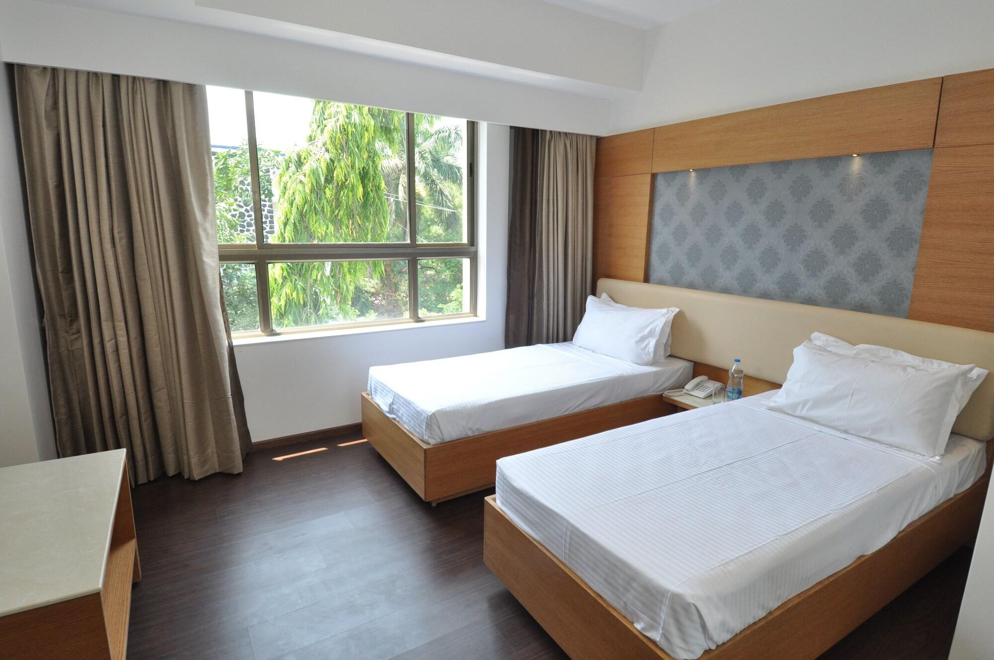 Tarawade Clarks Inn Pune Dış mekan fotoğraf