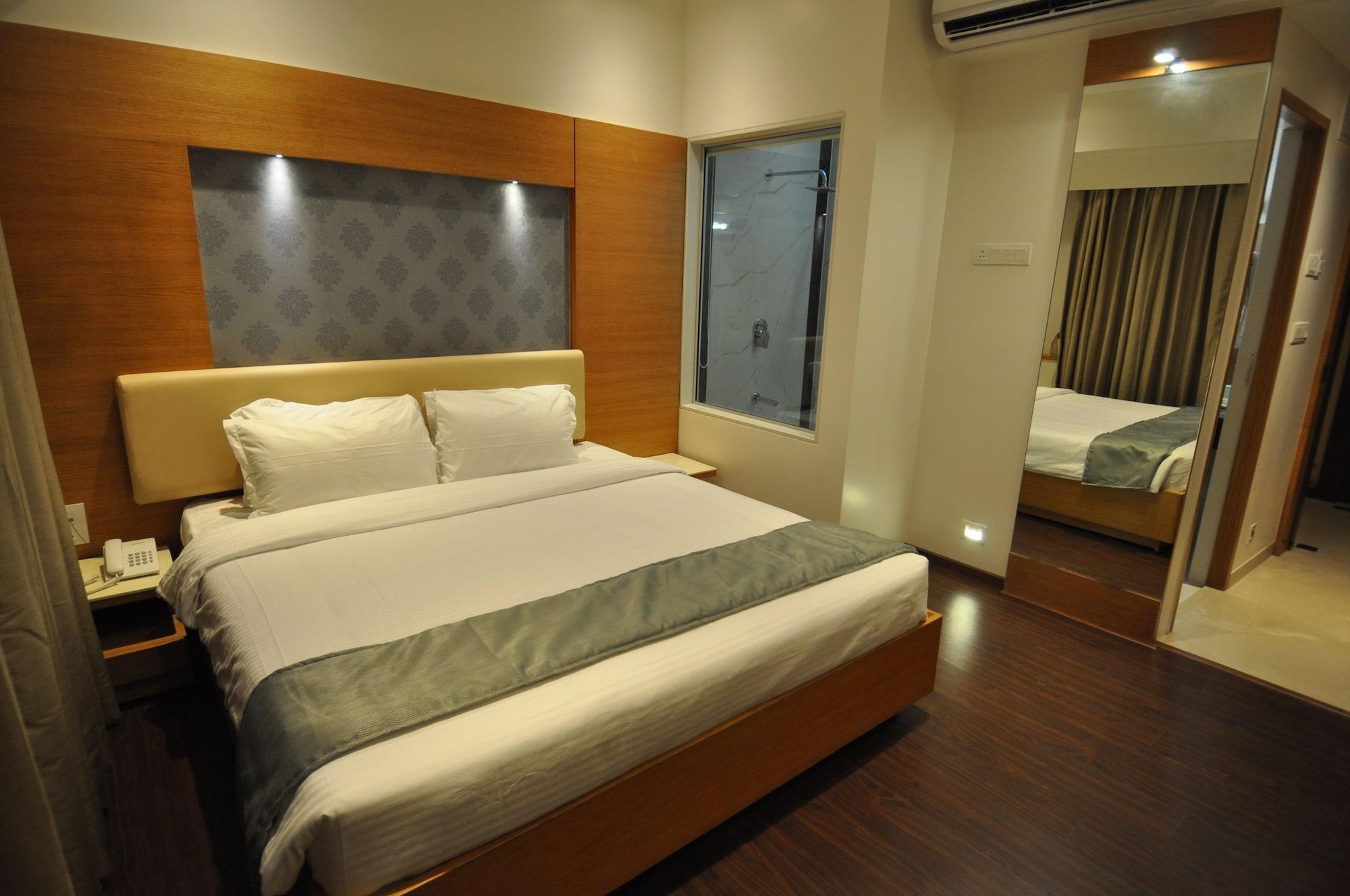Tarawade Clarks Inn Pune Dış mekan fotoğraf