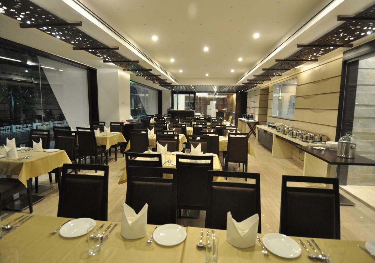 Tarawade Clarks Inn Pune Dış mekan fotoğraf